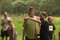 200